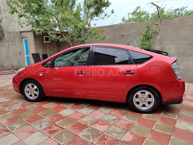 Toyota Prius-7