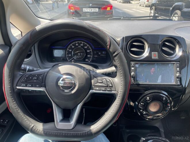Nissan Note-9