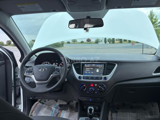 Hyundai Accent 2022, 94,500 km - 1.6 л - Bakı