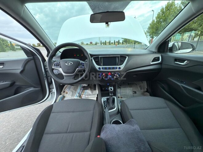 Hyundai Accent 2022, 94,500 km - 1.6 л - Bakı
