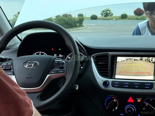 Hyundai Accent 2022, 94,500 km - 1.6 л - Bakı