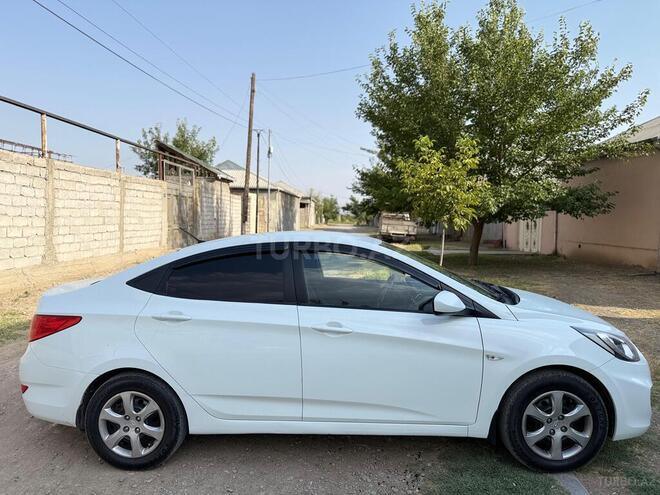 Hyundai Accent 2012, 205,000 km - 1.4 l - Naxçıvan