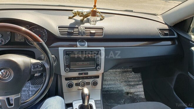 Volkswagen Passat 2013, 205,000 km - 1.8 л - Sumqayıt