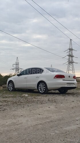 Volkswagen Passat 2013, 205,000 km - 1.8 л - Sumqayıt