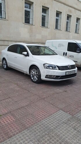 Volkswagen Passat 2013, 205,000 km - 1.8 л - Sumqayıt
