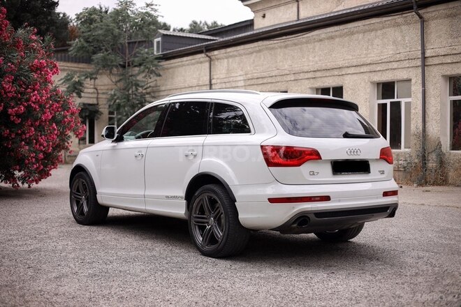 Audi Q7 2014, 185,000 km - 3.0 l - Bakı