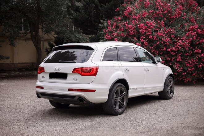 Audi Q7 2014, 185,000 km - 3.0 l - Bakı