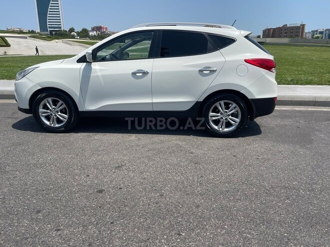 Hyundai ix35 2010, 230,000 km - 2.0 l - Bakı