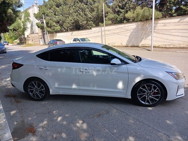 Hyundai Elantra 2018, 177,028 km - 2.0 l - Bakı