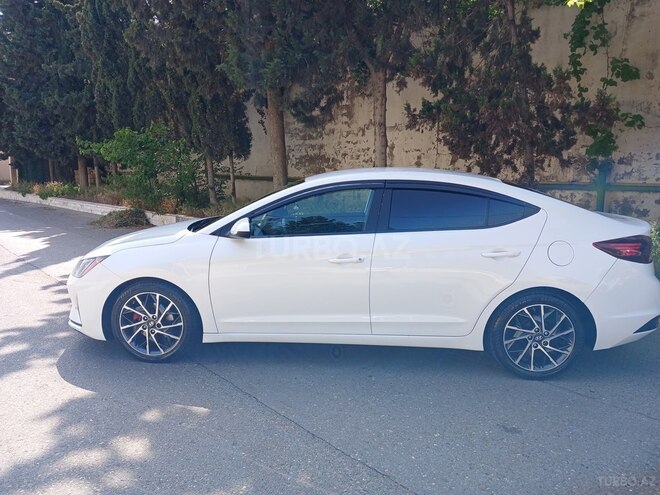 Hyundai Elantra 2018, 177,028 km - 2.0 l - Bakı