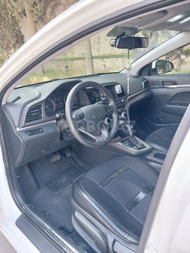 Hyundai Elantra 2018, 177,028 km - 2.0 l - Bakı