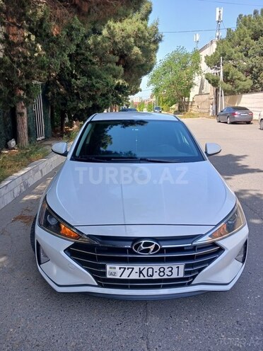Hyundai Elantra 2018, 177,028 km - 2.0 l - Bakı