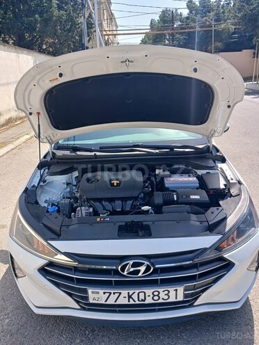 Hyundai Elantra 2018, 177,028 km - 2.0 l - Bakı