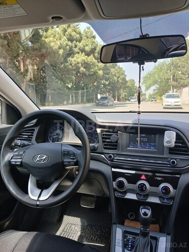 Hyundai Elantra 2018, 177,028 km - 2.0 l - Bakı