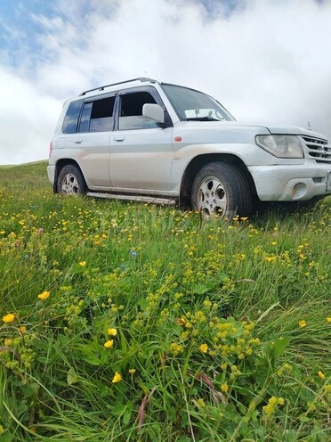 Mitsubishi Pajero io 2000, 438,789 km - 2.0 л - Yevlax