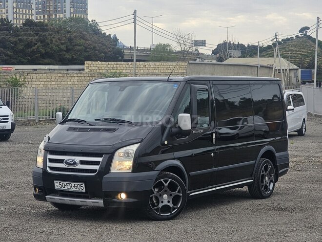 Ford Transit-6