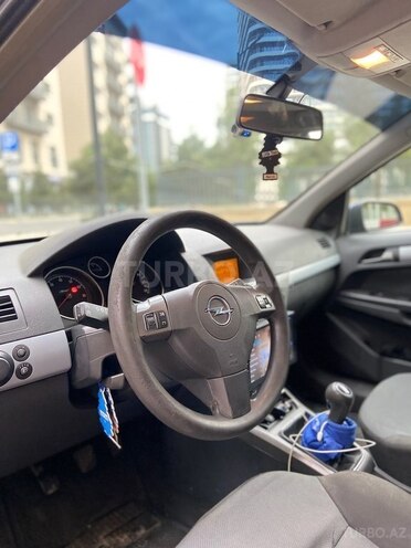 Opel Astra 2004, 329,000 km - 1.4 л - Bakı