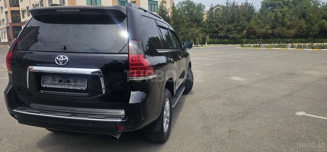 Toyota Land Cruiser Prado 2010, 197,300 km - 4.0 л - Bakı