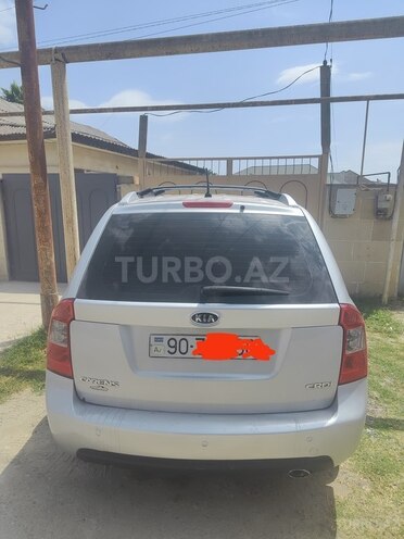 Kia Carens 2007, 400,000 km - 2.0 l - Salyan