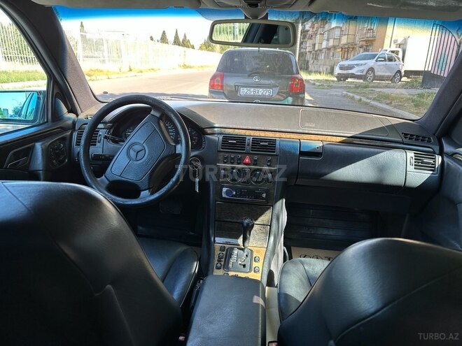 Mercedes E 280 1998, 223,635 km - 2.8 l - Gəncə