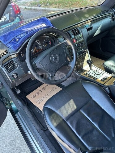 Mercedes E 280 1998, 223,635 km - 2.8 l - Gəncə