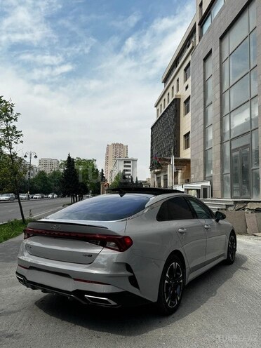 Kia K5-4