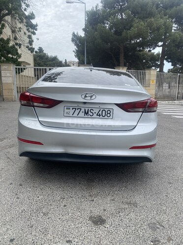 Hyundai Elantra 2018, 21,611 km - 2.0 l - Bakı