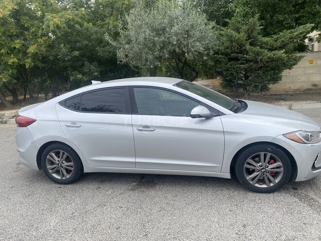 Hyundai Elantra 2018, 21,611 km - 2.0 l - Bakı