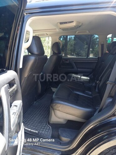 Toyota Land Cruiser-12