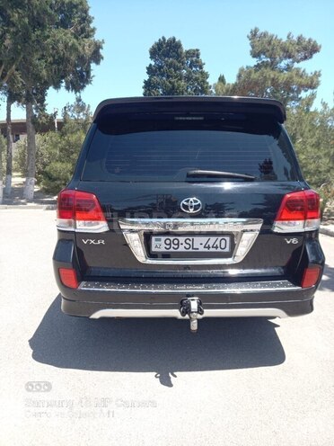 Toyota Land Cruiser-2