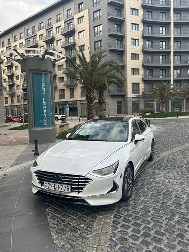 Hyundai Sonata-9