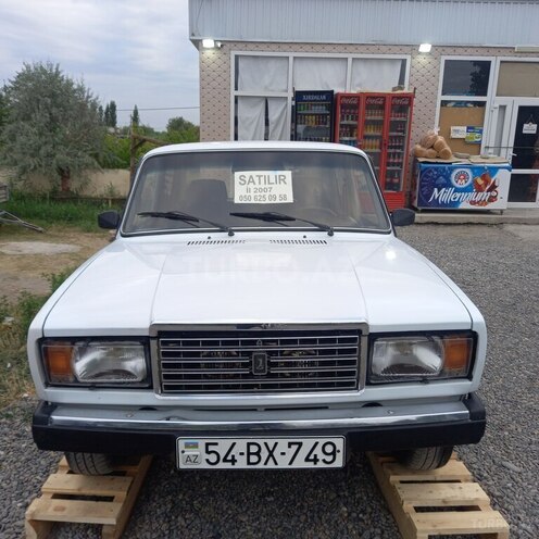 LADA (VAZ) 2107 2007, 95,000 km - 1.6 l - Saatlı