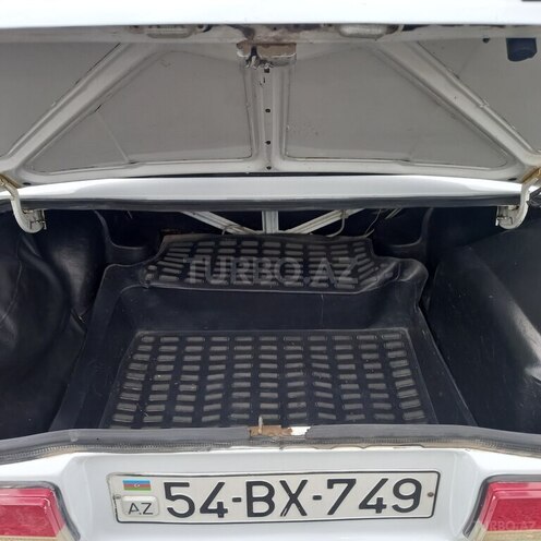 LADA (VAZ) 2107 2007, 95,000 km - 1.6 l - Saatlı