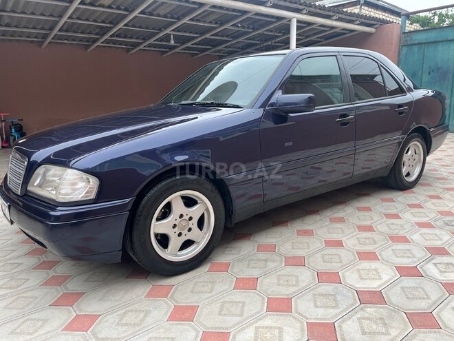 Mercedes C 180 1995, 413,235 km - 1.8 l - Qazax