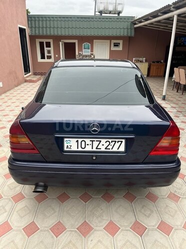 Mercedes C 180 1995, 413,235 km - 1.8 l - Qazax