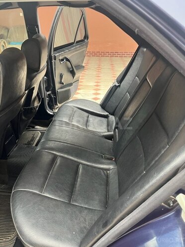 Mercedes C 180 1995, 413,235 km - 1.8 l - Qazax