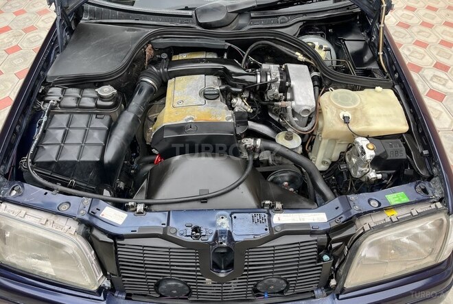 Mercedes C 180 1995, 413,235 km - 1.8 l - Qazax