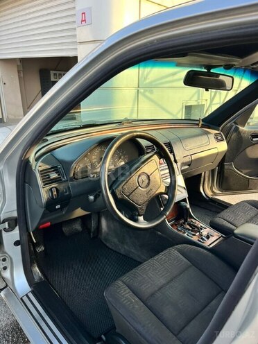 Mercedes C 200 1999, 296,470 km - 2.0 л - Bakı