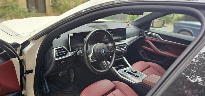 BMW i4-5