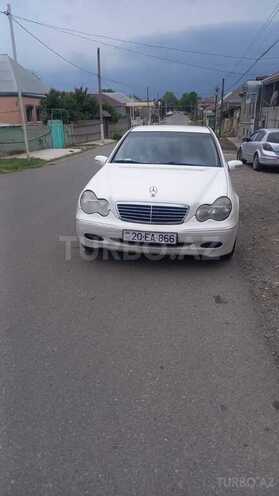 Mercedes C 240 2001, 318,000 km - 2.6 л - Qazax