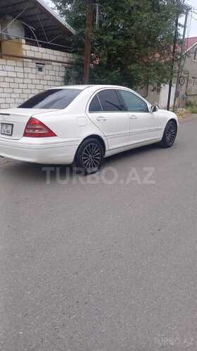 Mercedes C 240 2001, 318,000 km - 2.6 л - Qazax