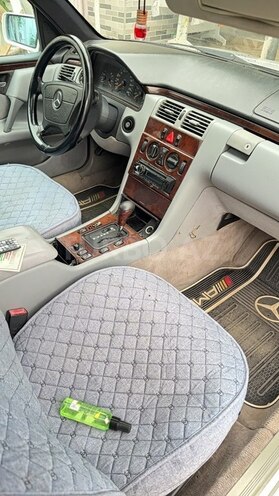 Mercedes E 200 1996, 399,000 km - 2.0 l - Ağstafa