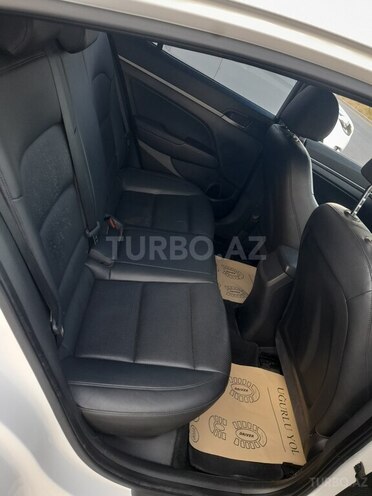 Hyundai Avante 2015, 245,063 km - 1.6 l - Bakı