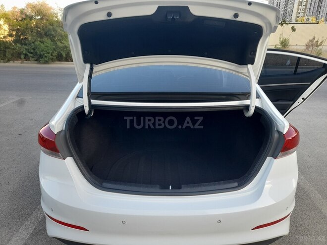 Hyundai Avante 2015, 245,063 km - 1.6 l - Bakı
