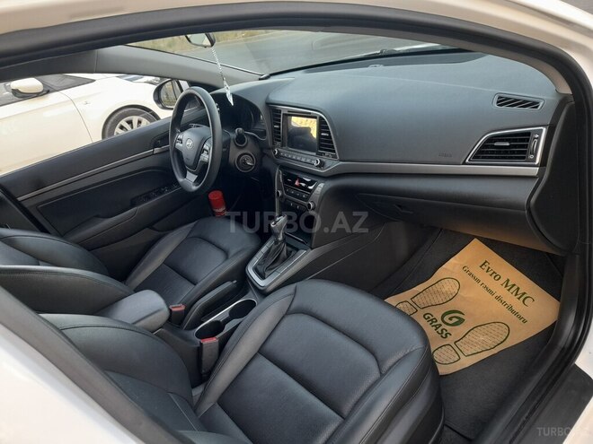 Hyundai Avante 2015, 245,063 km - 1.6 l - Bakı