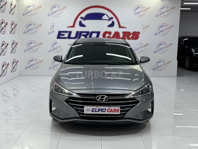 Hyundai Elantra-2
