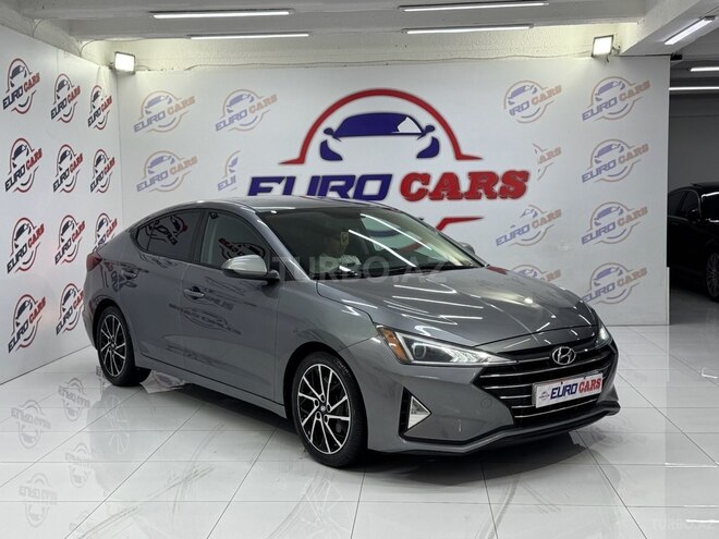 Hyundai Elantra-12
