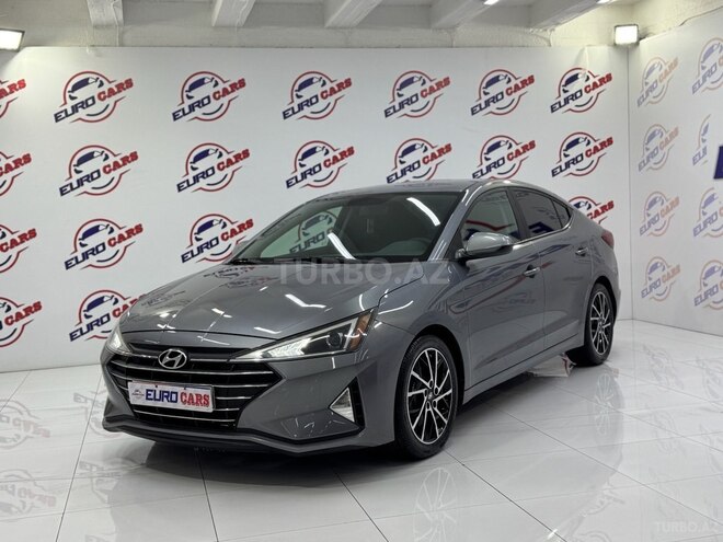 Hyundai Elantra-14