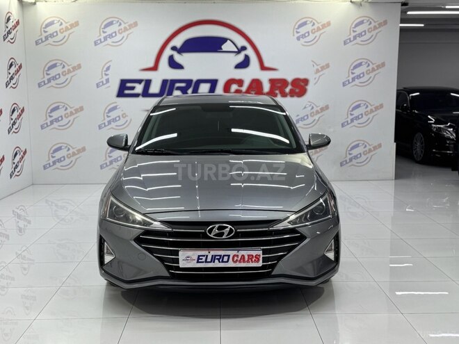 Hyundai Elantra-22