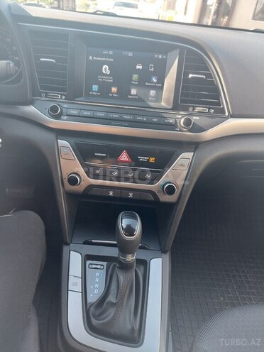 Hyundai Elantra 2018, 125,529 km - 2.0 l - Bakı